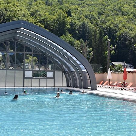 Hotel Domaine Du Lac Chambon مورول المظهر الخارجي الصورة