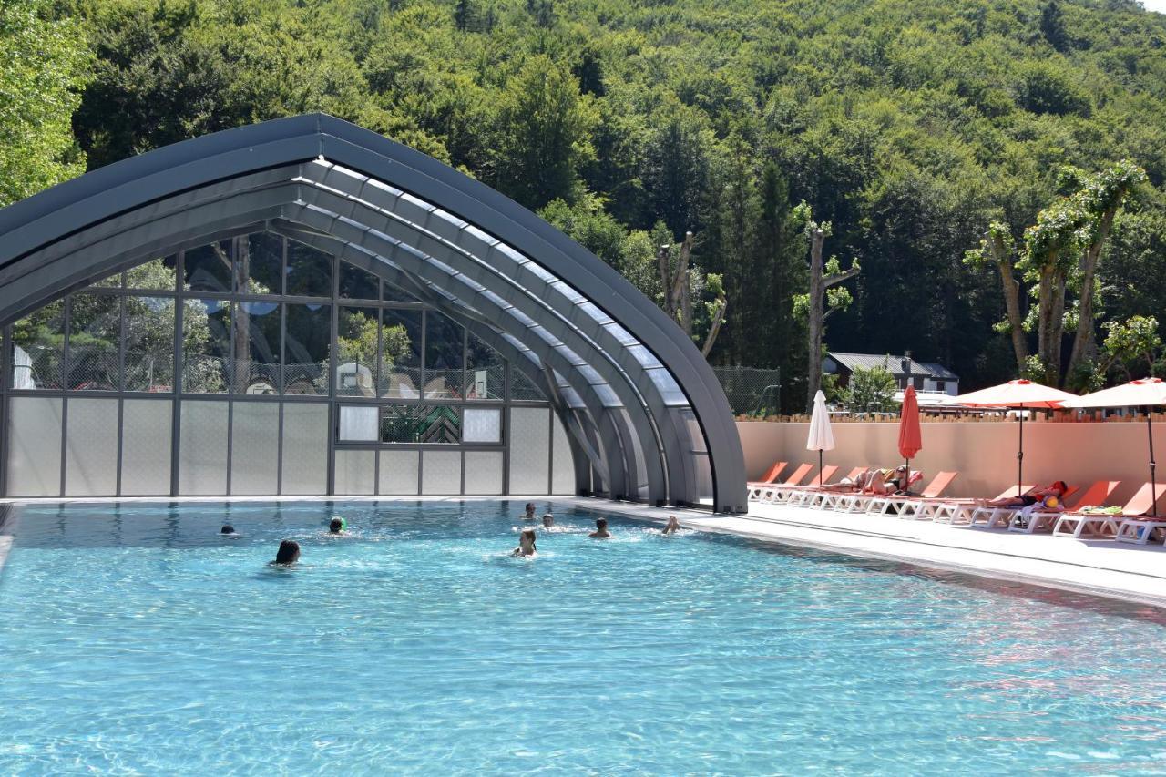 Hotel Domaine Du Lac Chambon مورول المظهر الخارجي الصورة