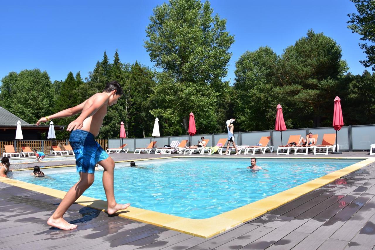 Hotel Domaine Du Lac Chambon مورول المظهر الخارجي الصورة