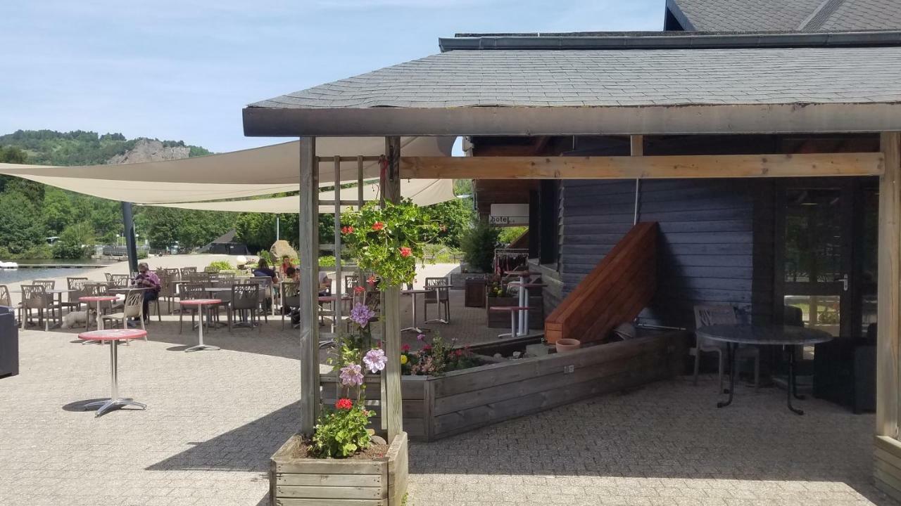 Hotel Domaine Du Lac Chambon مورول المظهر الخارجي الصورة